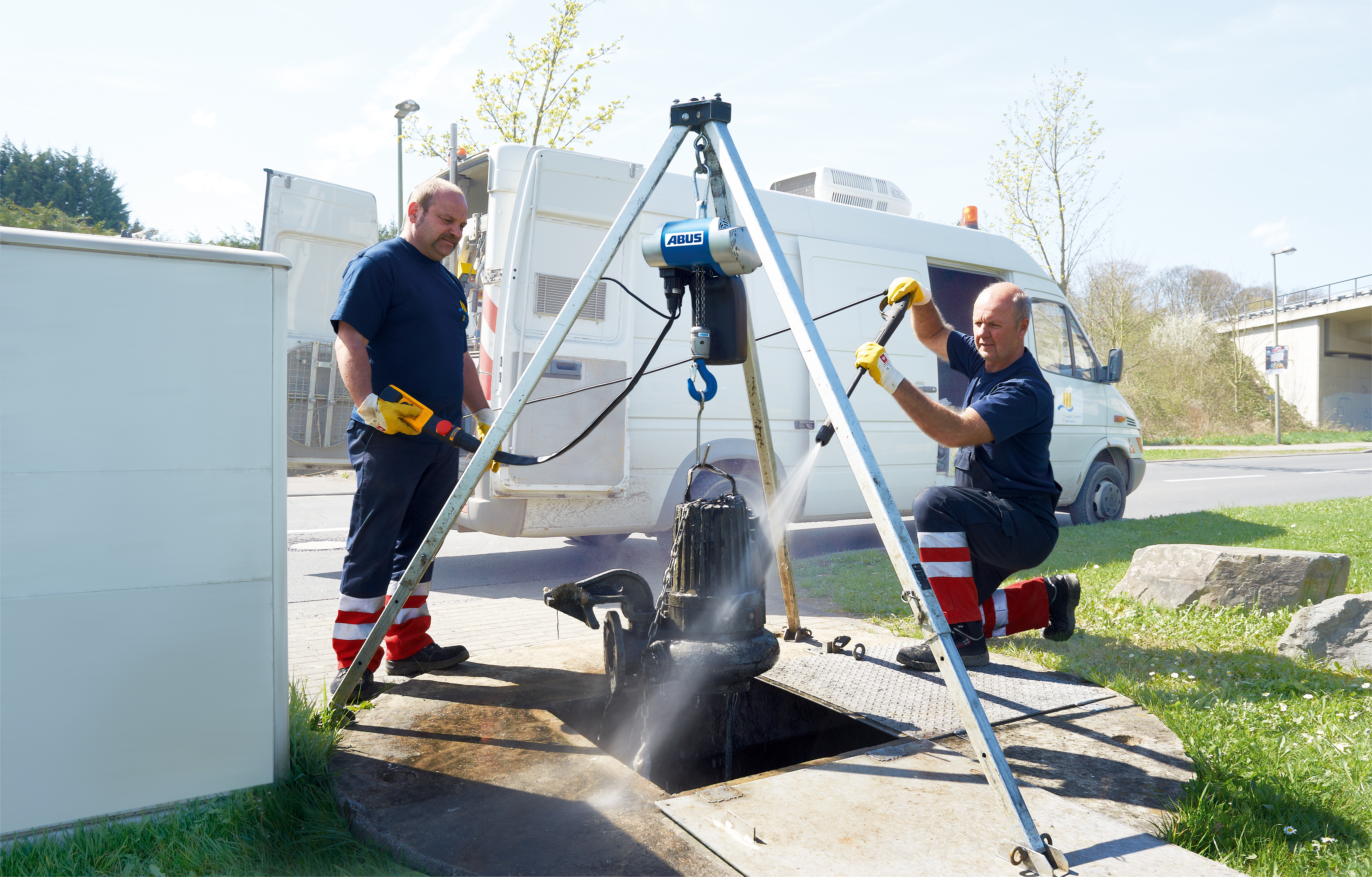 Industrial chain hoist operations in facility